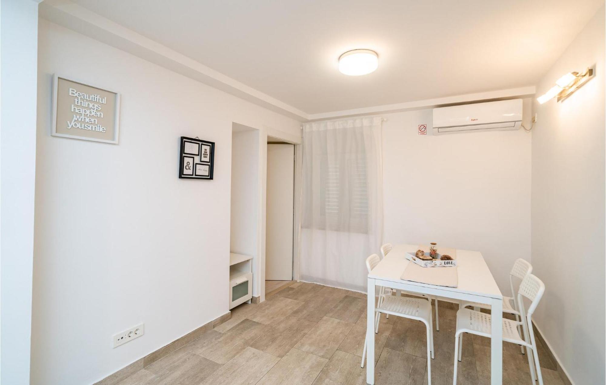 Nice Apartment In Dubrovnik With Kitchen Eksteriør bilde